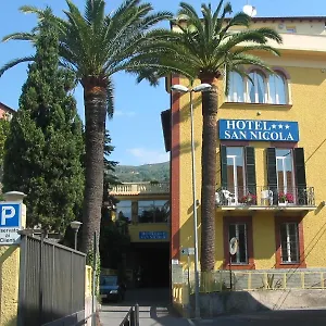 hotel-san-nicola.hotelitalianriviera.com/